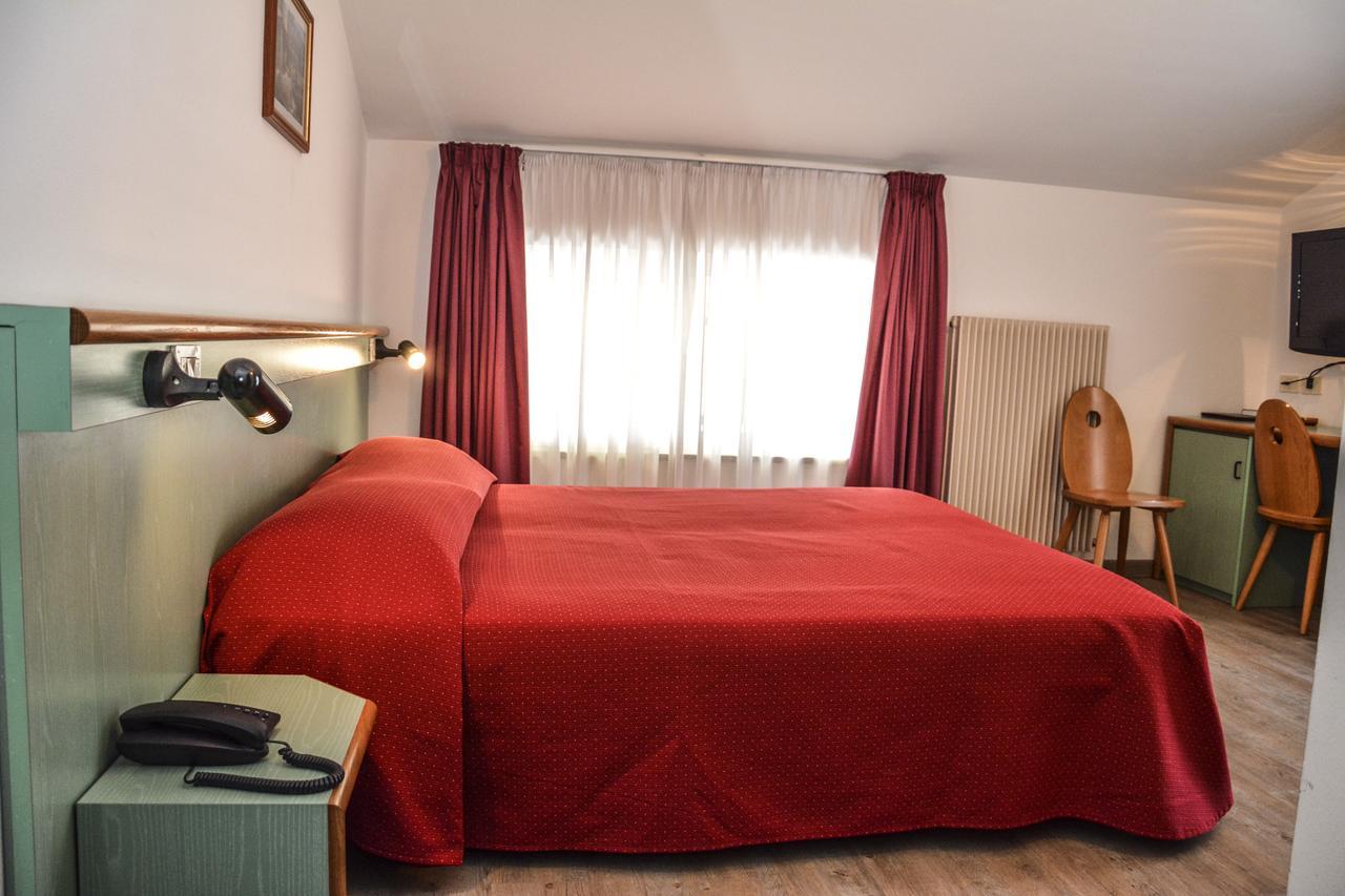 Hotel Sport Пьеве-ди-Ледро Экстерьер фото