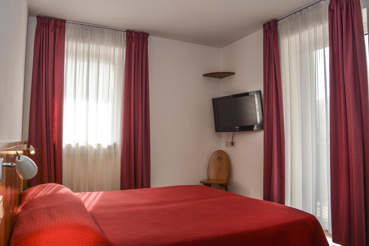 Hotel Sport Пьеве-ди-Ледро Экстерьер фото