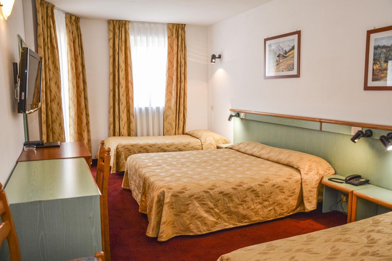 Hotel Sport Пьеве-ди-Ледро Экстерьер фото